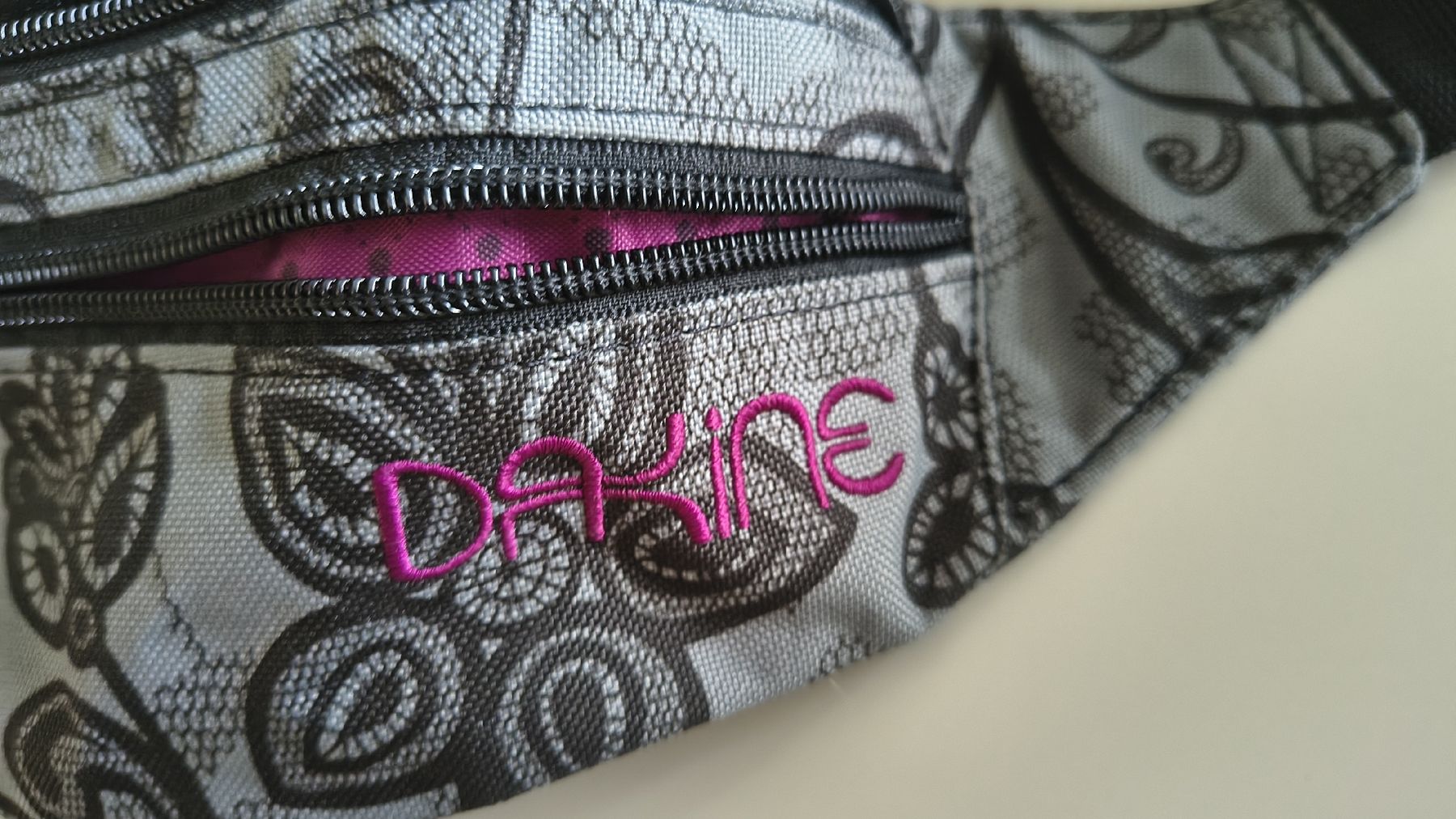 Dakine Taschen: Bauchtasche Dakine – Gebraucht aus Urtenen-Schönbühl von m.schneider85 1