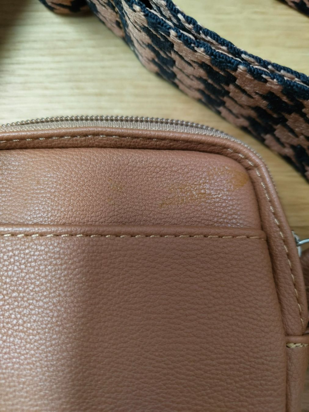 Tom Tailor Taschen für Damen: Tom Tailor DENIM Handytasche – Gebraucht aus Schwyz von Balmer92 2