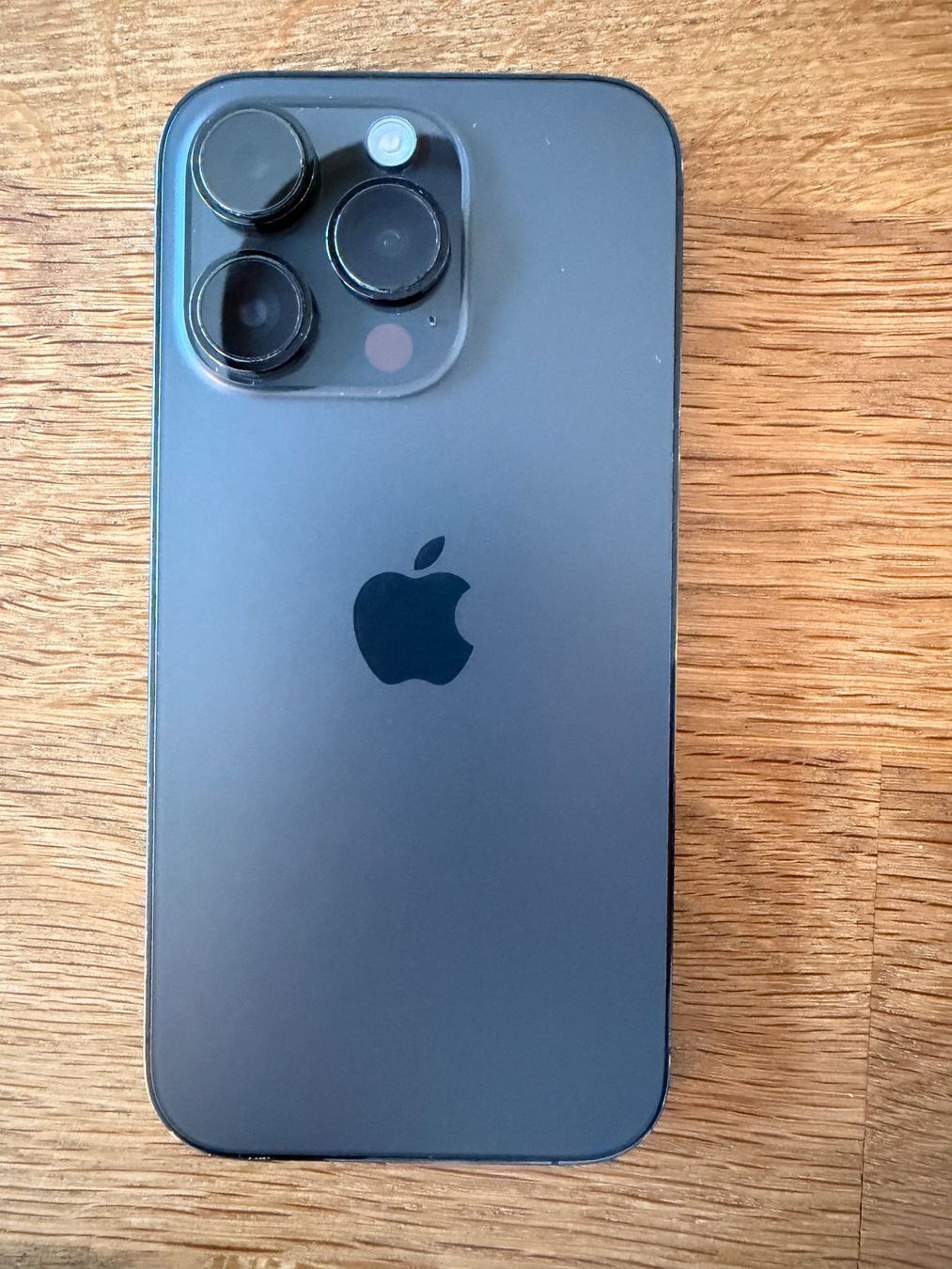 Apple Telefoni cellulari / Smartphones: Iphone 14 Pro 128 GB – Usato da Ruggell venduto da Julemy