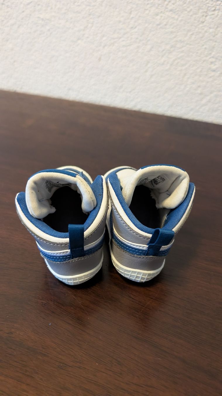 Nike Schuhe für Jungen: Nike Babyschuhe Grösse 19.5 neuwertig – Neu (gemäss Beschreibung) aus Rorschach von Obi-Wan85 4