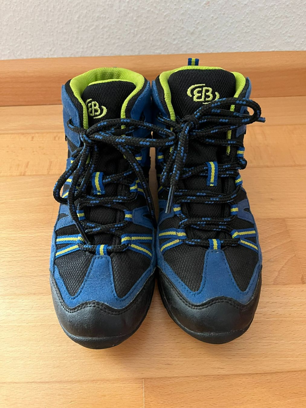 Scarpe per ragazzi: Brütting Trekkingschuh blau-gelb Grösse 35 – Usato da Muttenz venduto da Juvenile33 1