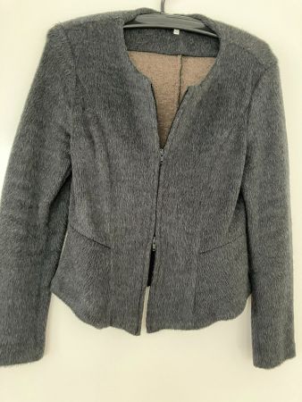 Jacke - verspielt verarbeitet - The Swiss Label