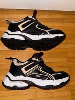 Buffalo Plateau Sneakers Schwarz Beige Groesse 37