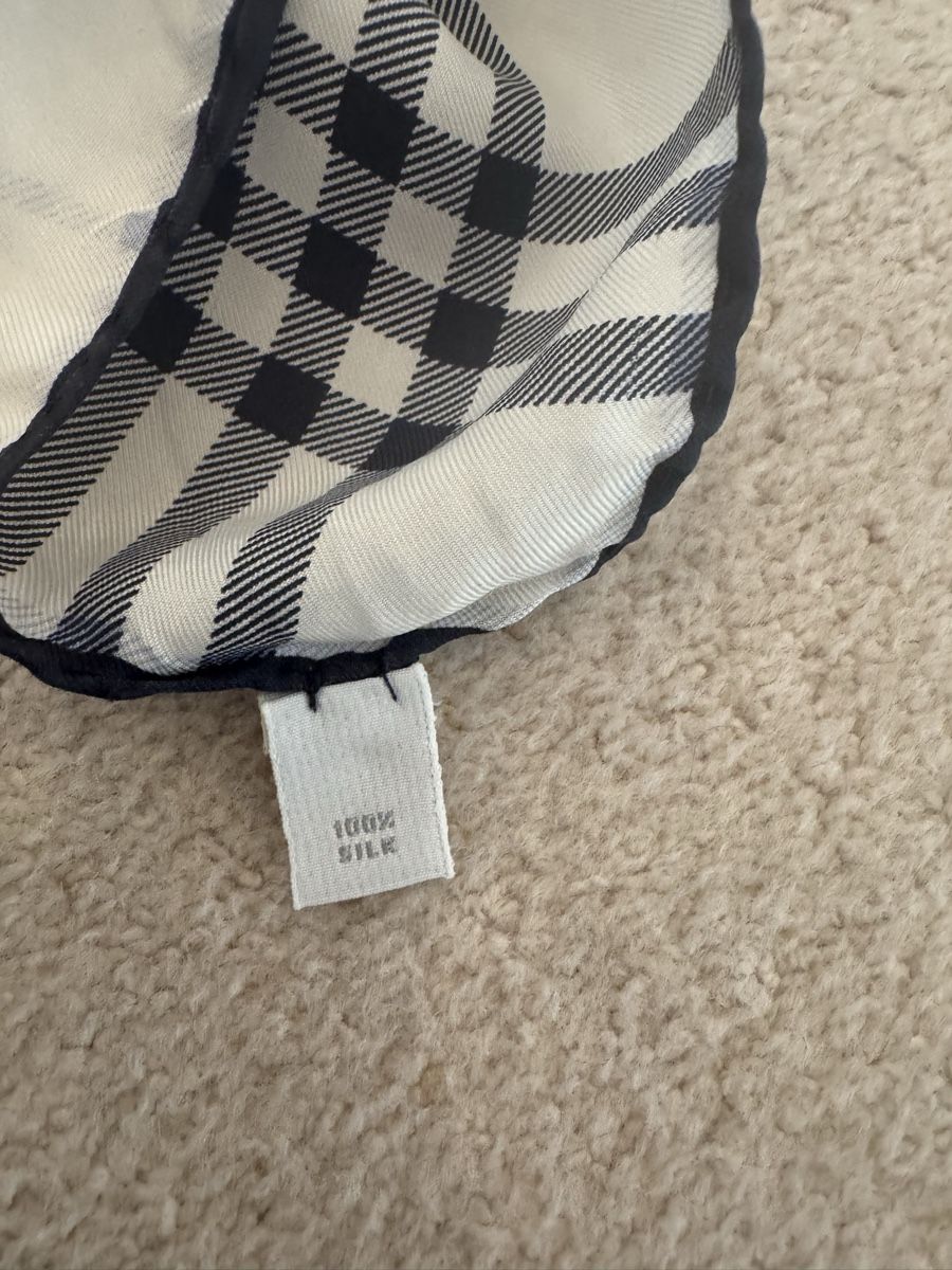 Burberry Foulard & Sciarpe: Original Burberry Seidenfoulard – Usato da Binz venduto da kratzer01 3