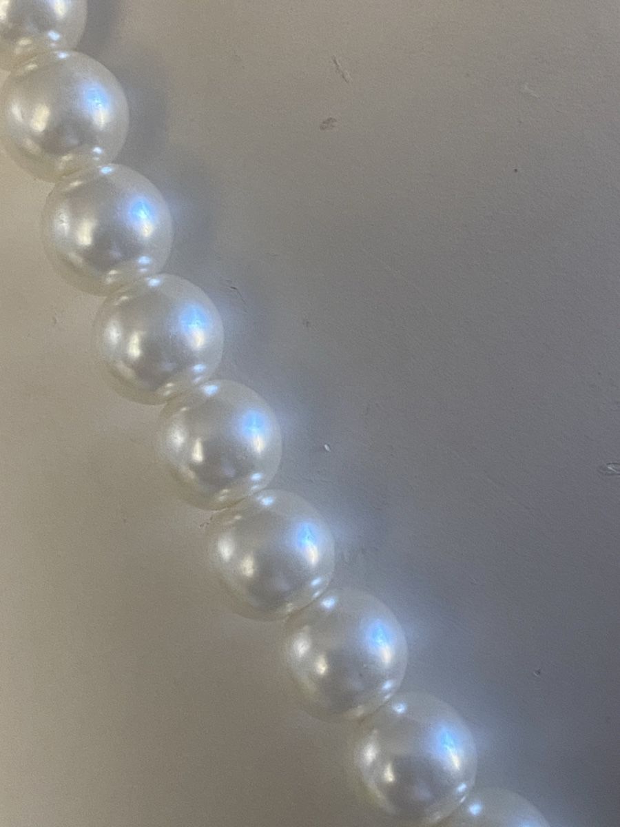 Catenine: Perlenkette Faux mit Herzanhänger, – Usato da Baden venduto da swiss-alps 1