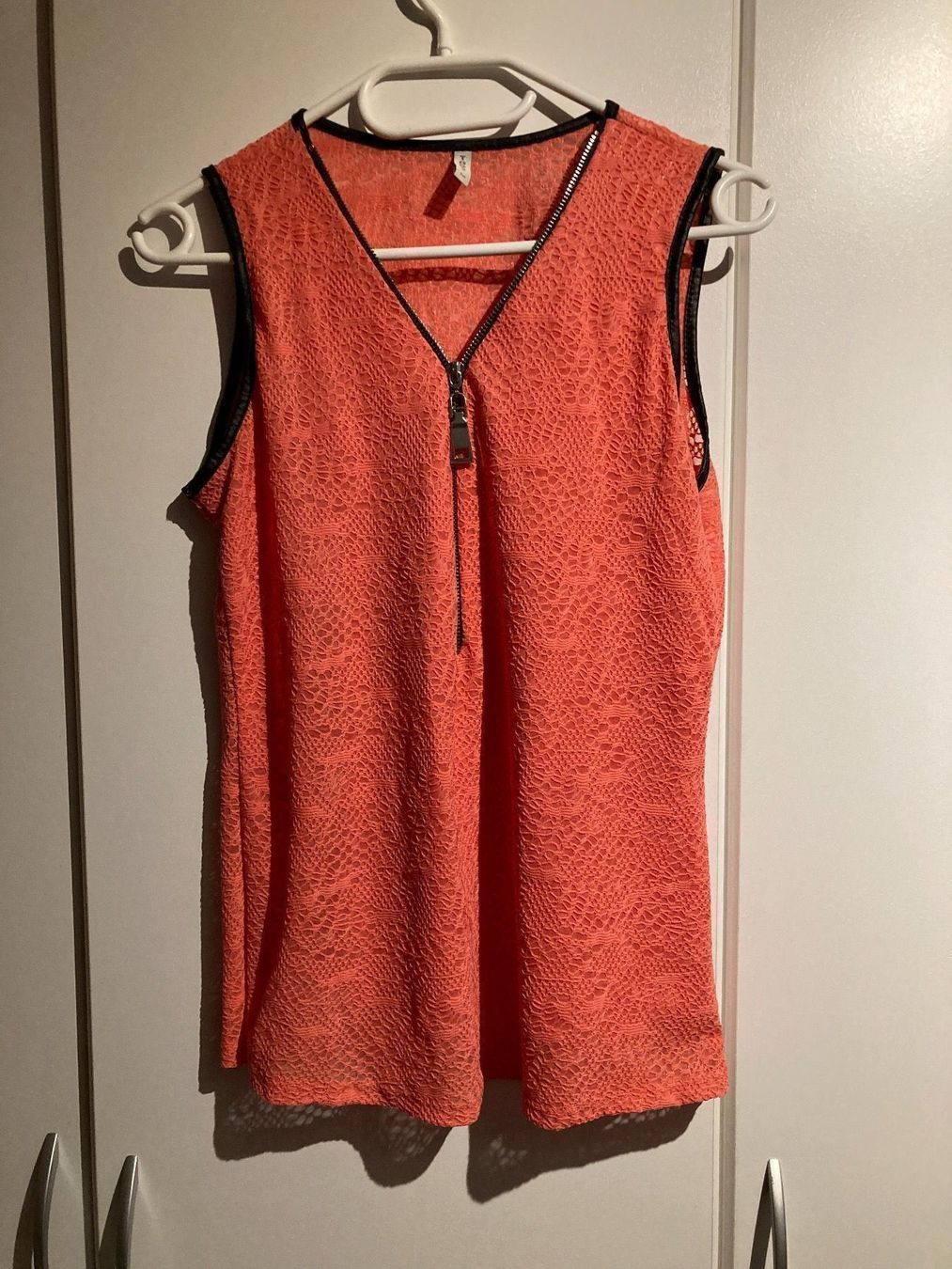 Top: Süsses Top in orange Gr. M – Usato da Thun venduto da Vans_98