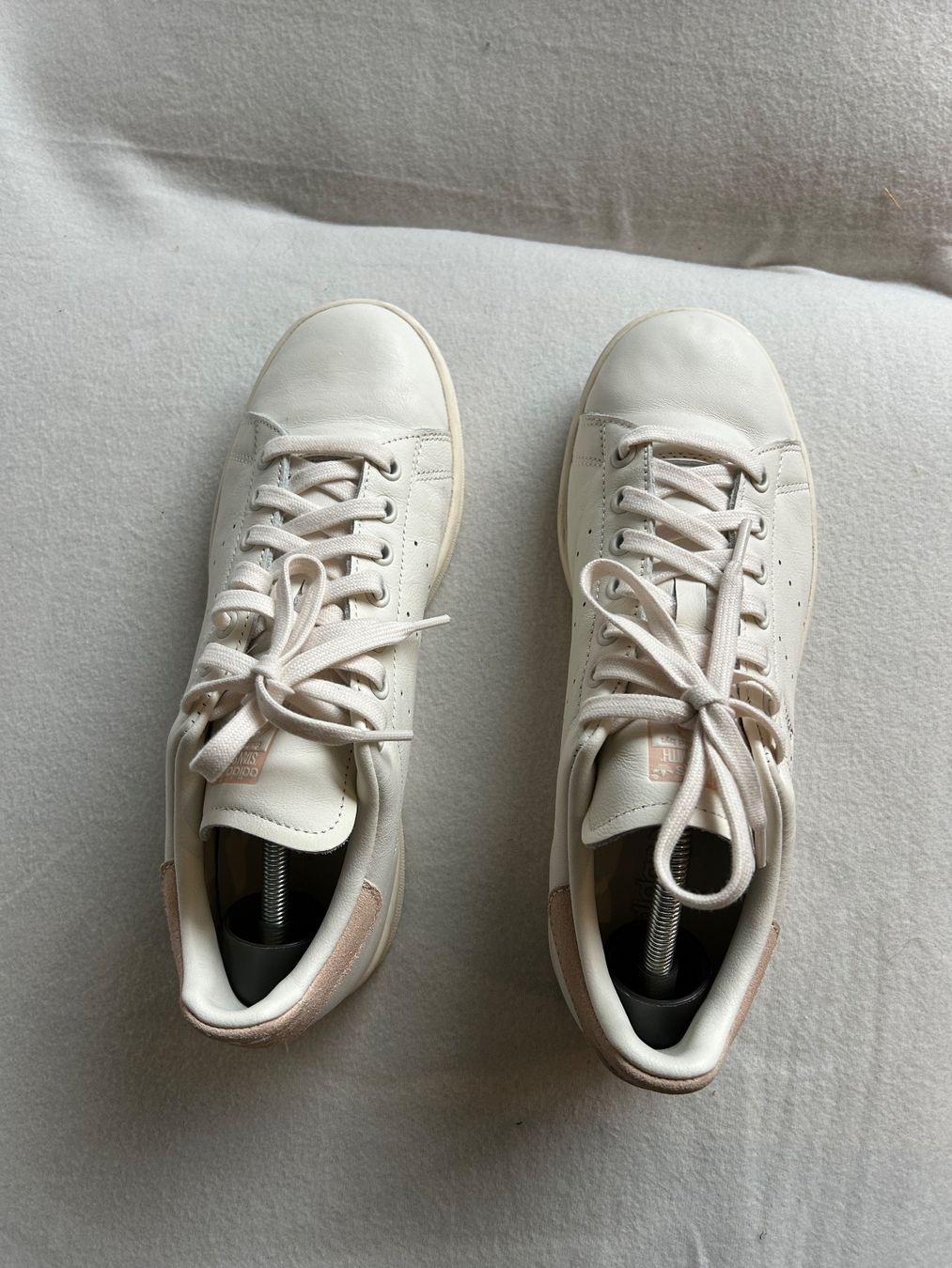 Adidas Scarpe da donna: Adidas Stan Smith Sneaker weiss Gr. 40 2/3 – Usato da Kilchberg ZH venduto da Shiraz3
