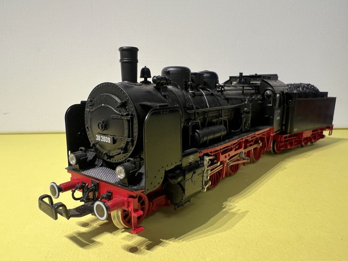 Fleischmann Modelleisenbahnen: Fleischmann Dampflok BR 38 in HO Gleichstrom – Neu und originalverpackt aus Weinfelden von Kammerflimmern 3