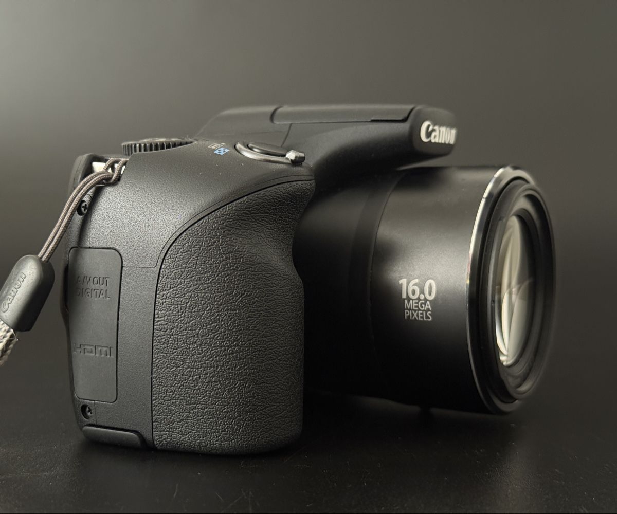 Canon Fotocamera: 16 Mega Pixels Canon Powershot SX520 HS Digitalkamera – Usato da Luzern venduto da downtonabbey 4
