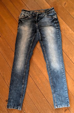 Coole Jeans von Cecil, Gr. 26(38) Top Zustand