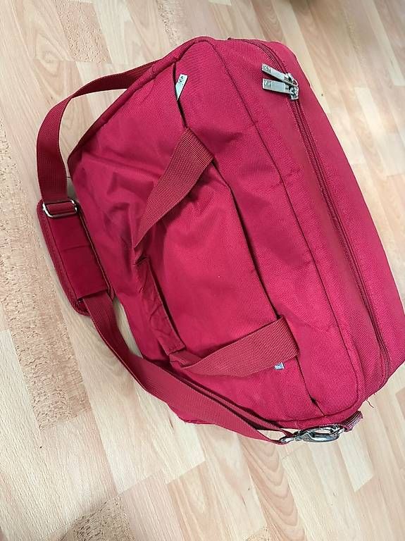 Taschen: Laptoptasche Samsonite – Gebraucht aus Herisau von angelaled