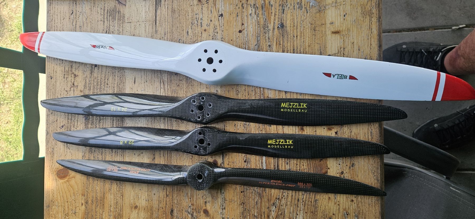 RC Kits de montage: 2 Blatt Carbon Propeller – D'occasion à Ersigen par Ktmteam 1
