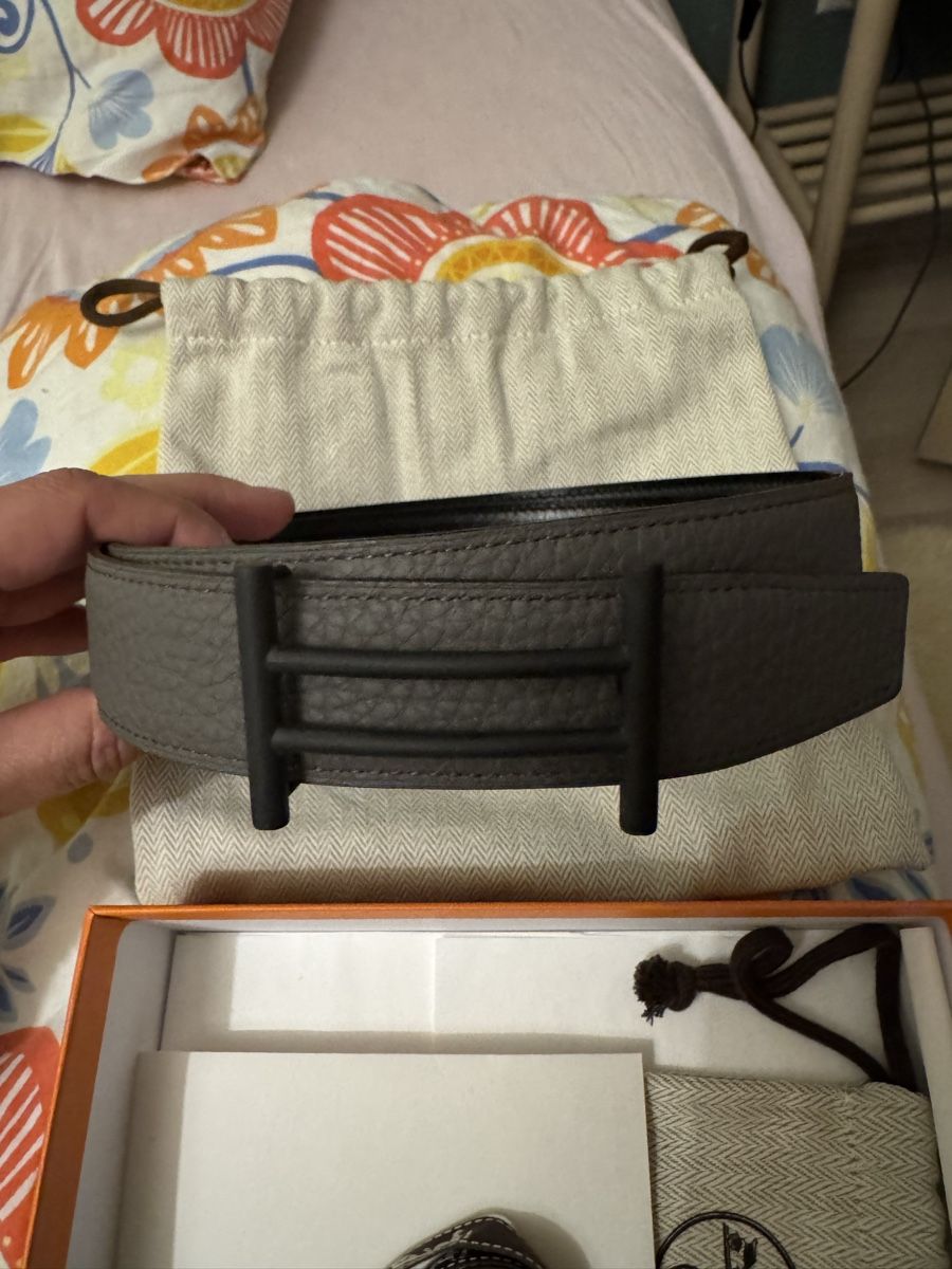 Hermès Ceintures: Hermes Gürtel 32mm 100cm – Neuf avec emballage d'origine à Regensdorf par Kaffeekanne2106