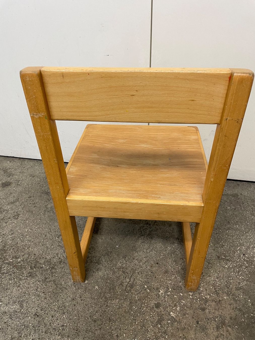 Horgen Glarus Chaises: Horgen Glarus Kindergarten Stuhl – D'occasion à Basel par M.Secondhand 2