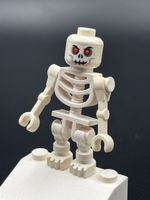 Lego Fantasy Era - Skeleton Warrior White (cas328)