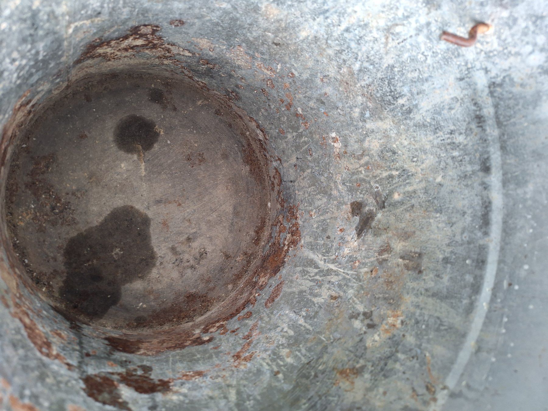 Vasi per fiori: 3 GROSSE BLUMENTÖPFE AUS METALL – Usato da Huttwil venduto da Kunterbuntli 2