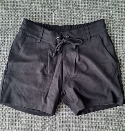 JYD kurze Hosen schwarz, Grösse XS