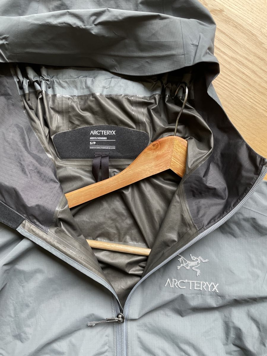 Arcteryx Jacken: Arc'teryx Beta grau Grösse S – Gebraucht aus Andelfingen von Chiquilla0 2