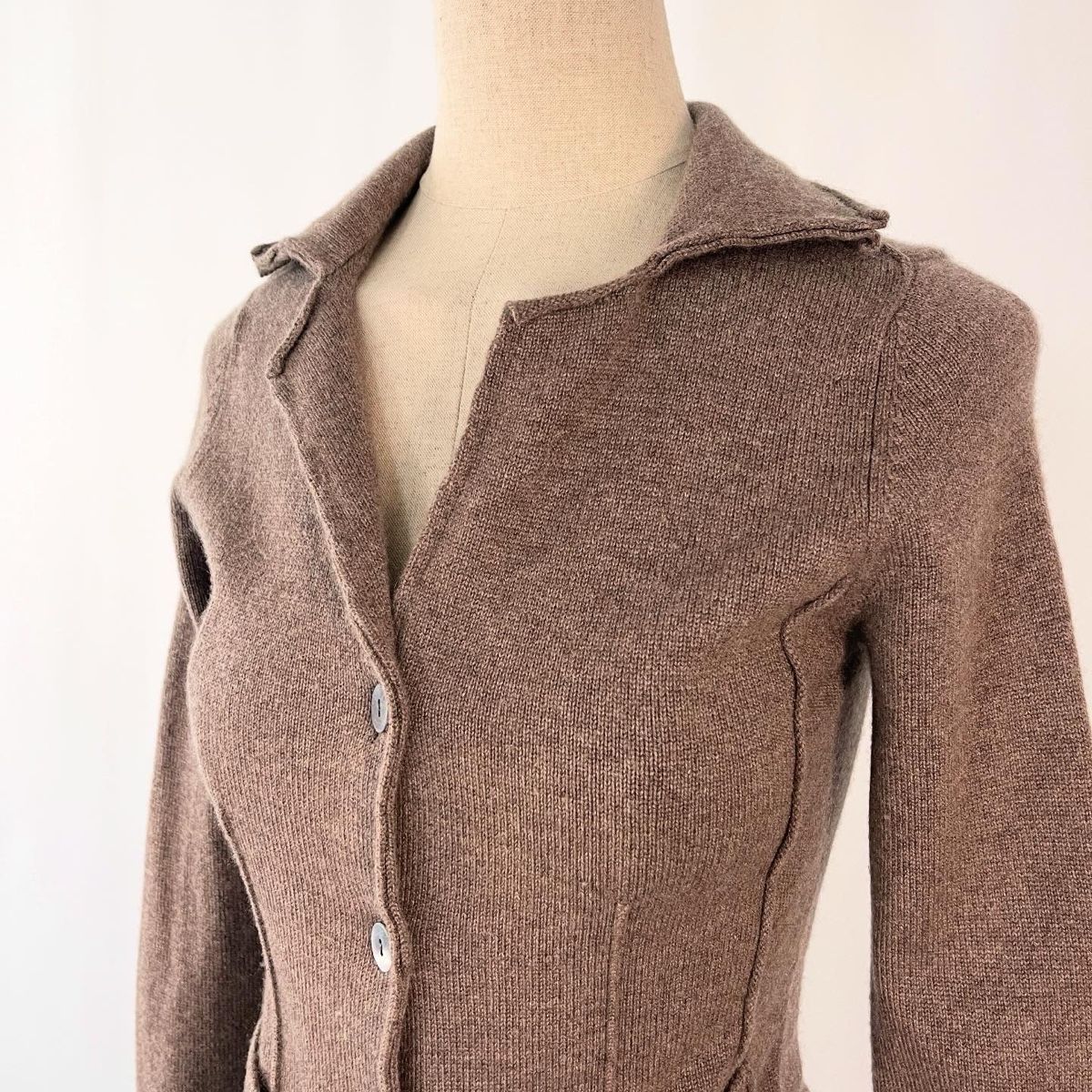Allude Pullover & Sweatshirts: ALLUDE Cashmere Cardigan – Neu (gemäss Beschreibung) aus Emmen von Avviivva_Com2023 1