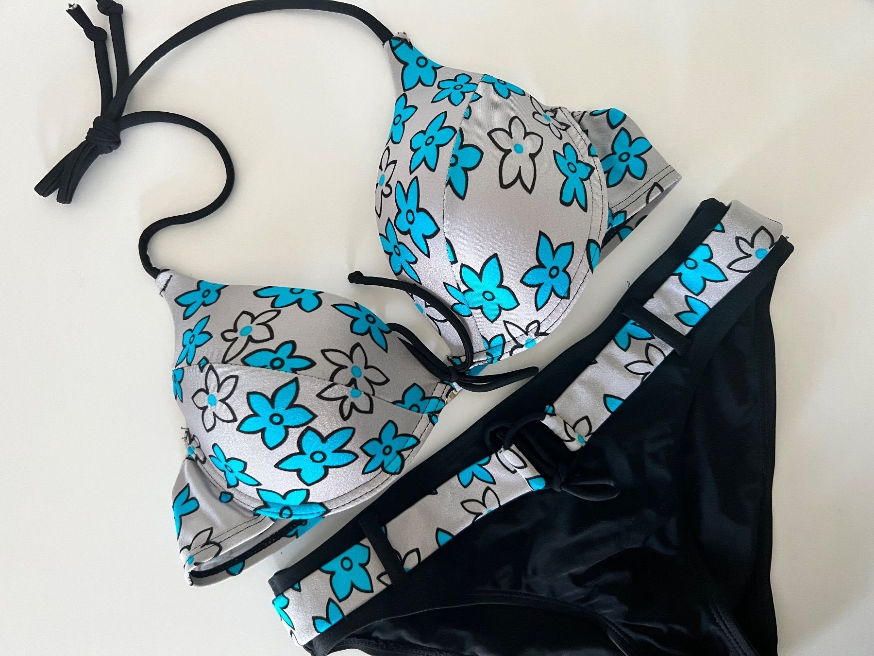 Costumi da bagno & Bikini: Bikini Push Up / diverse Größe – Nuovo e nell'imballaggio originale da Zumikon venduto da DamenFashionShop 7
