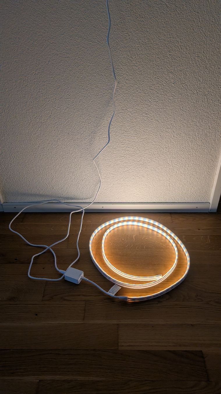 Philips Lampes: Philips Hue Gradient Ambience Lightstrip 2 Basis – Neuf (Voir description) à Volketswil par mar_c5pv 5