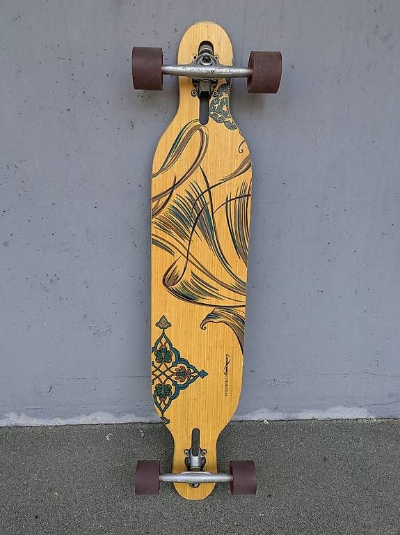 Skateboards: Longboard Loaded Dervish V1 – Usato da Luzern venduto da Laranjet