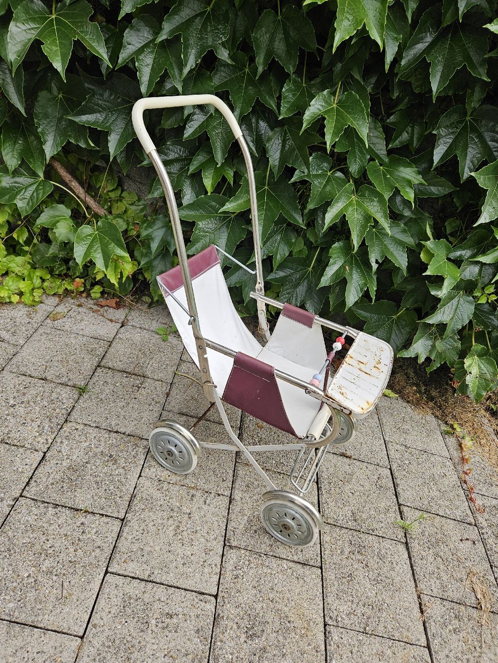 Voitures de poupées: Puppenwagen antik – D'occasion à Haslen GL par Sandra40 1