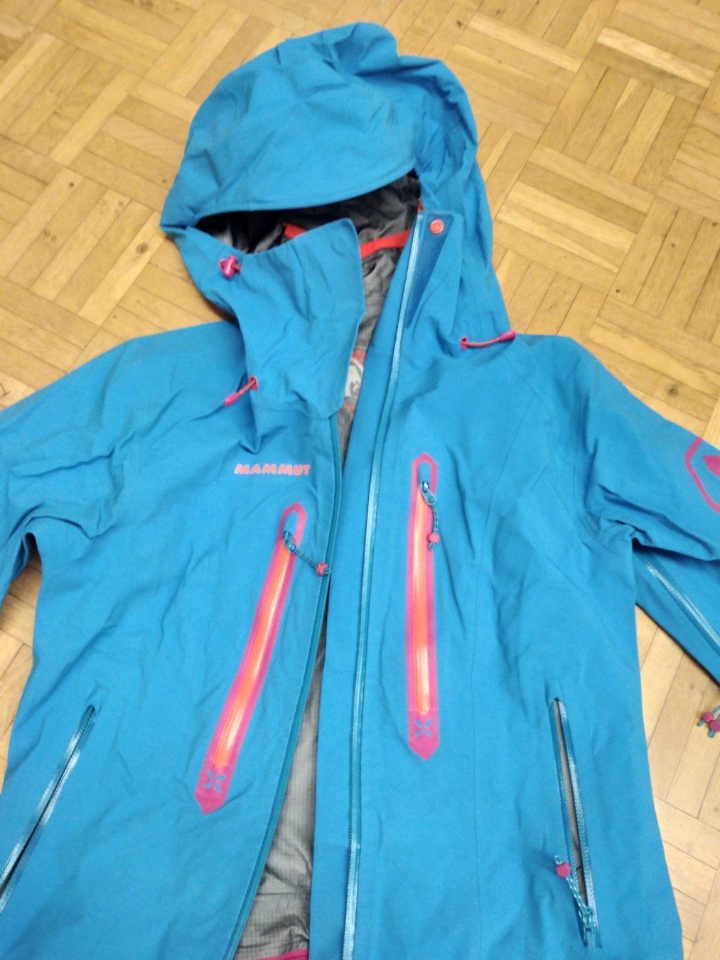 Mammut Jacken: Mammut Jacke xs goretex Eigerextrem Neu – Neu und originalverpackt aus Müllheim Dorf von florita01 1