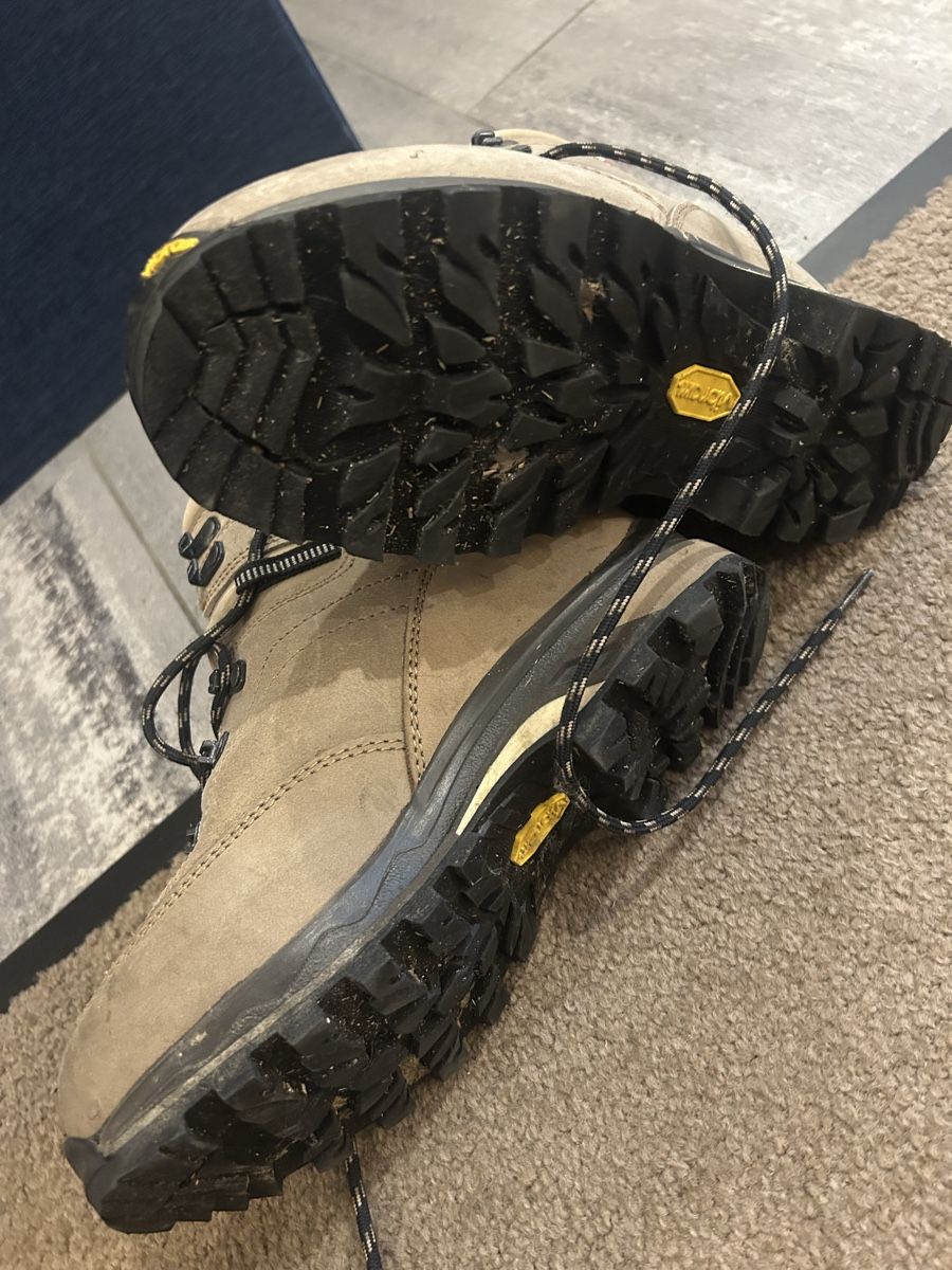 Damenschuhe: Bergschuhe Gr. 37 – Gebraucht aus Roveredo GR von Keks78 1