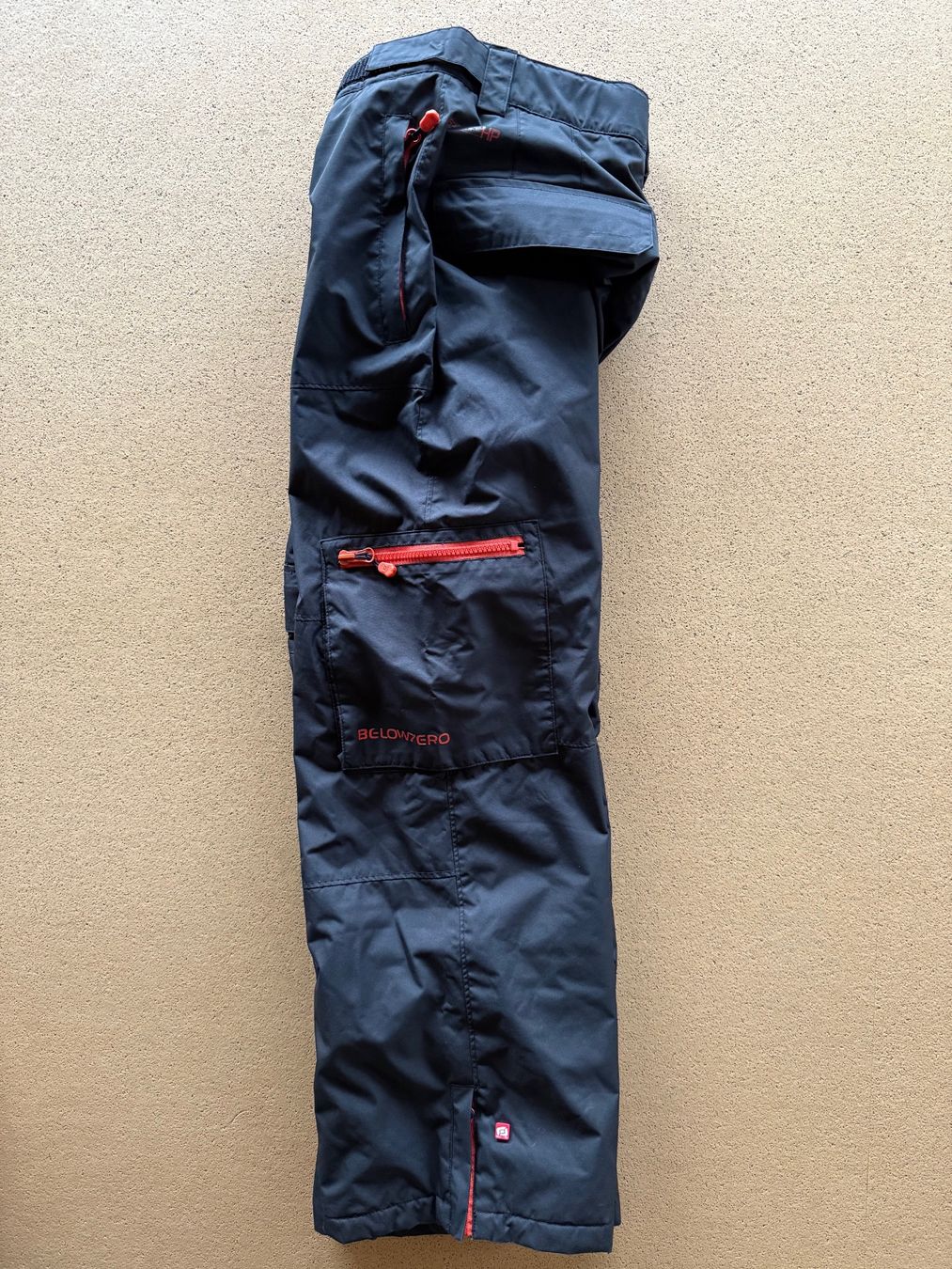 Hosen: Pantalons de ski ado Belowzero, taille 152 – Gebraucht aus St-Gingolph von GoldenKeys 2