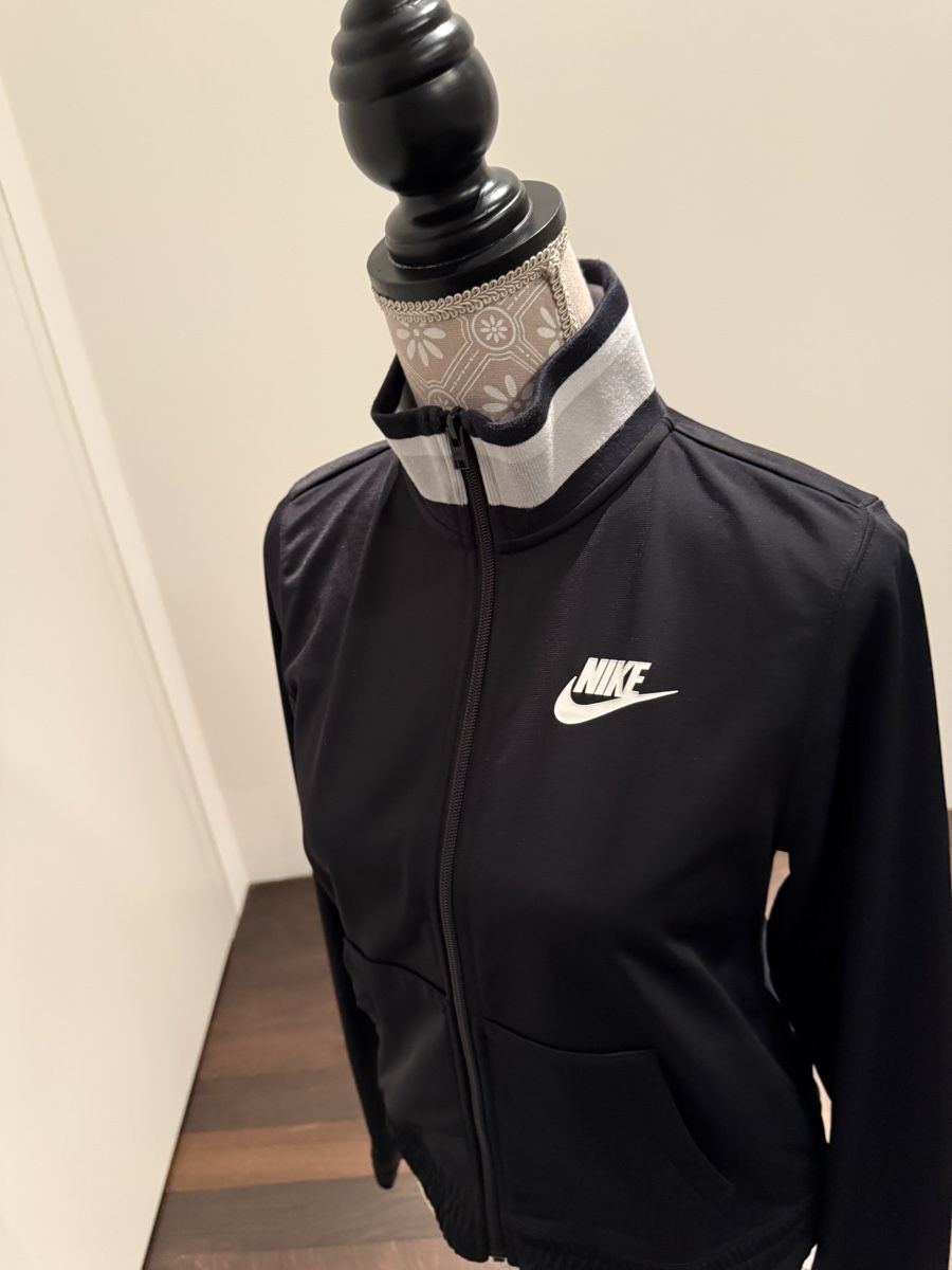 Nike Giacche: Nike Jacke Gr. XS – Nuovo (secondo la descrizione) da Balzers venduto da Lissi57 9