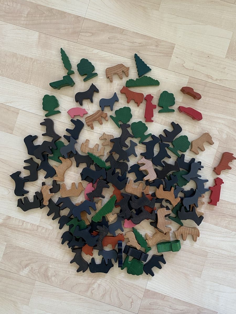 Giocattoli: Holztiere-Set: Bauernhoftiere und Bäume – Usato da Russikon venduto da mofu961