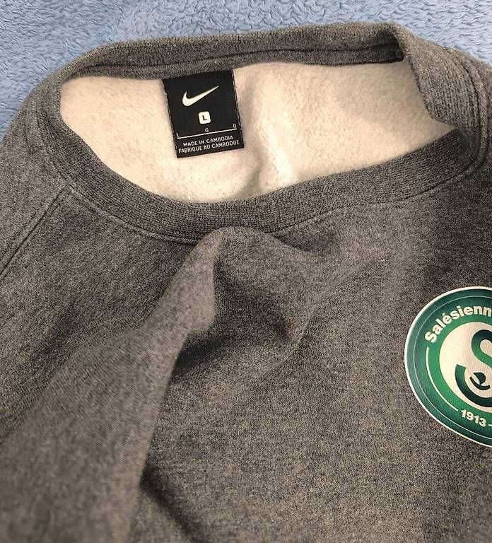 Maglioni & Felpe: Nike Sweatshirt Salésienne de Paris - Größe L – Usato da Pully venduto da vir_58dk 2