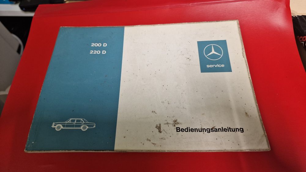 Vintage Mercedes 200D / 220D Oldtimer Anleitung