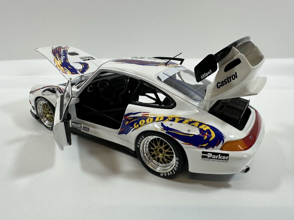 UT Models Modellini d'auto: Porsche 911 GT2 1:18, UT Models – Usato da Zofingen venduto da rf9_x2xt 5