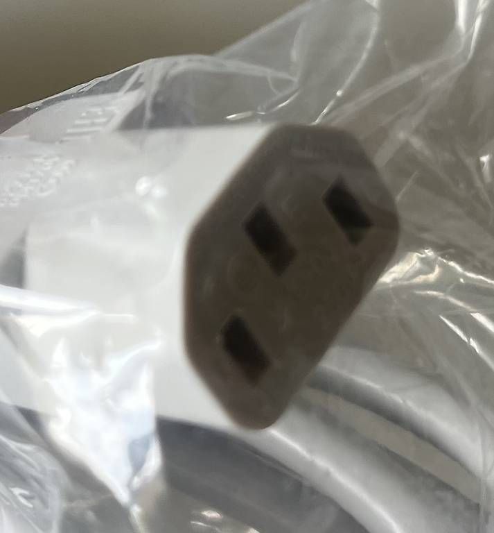 Cavi: Stromkabel Schuko-IEC C13, Länge 2 m – Nuovo e nell'imballaggio originale da Zürich venduto da audn 2