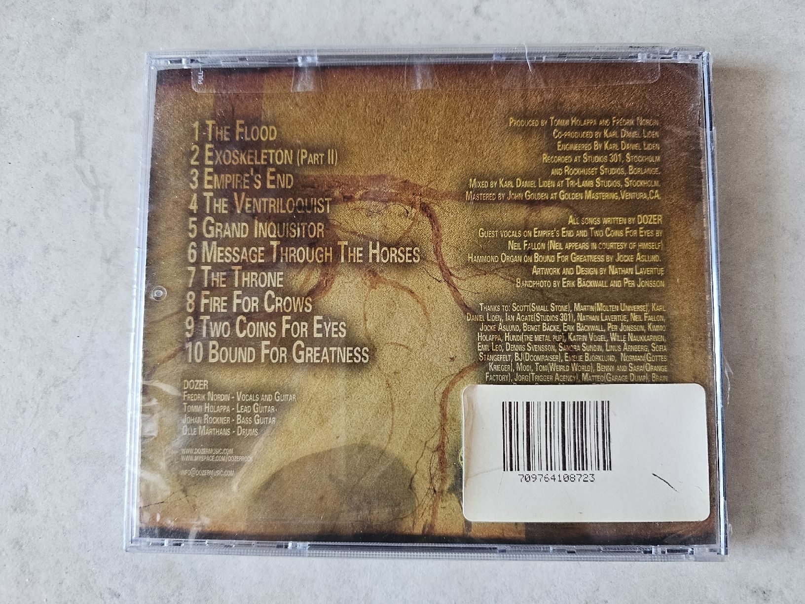 CD: Dozer  -  Beyond Colossal  /  Fabrikneu – Nuovo e nell'imballaggio originale da Schneisingen venduto da backstore24 1