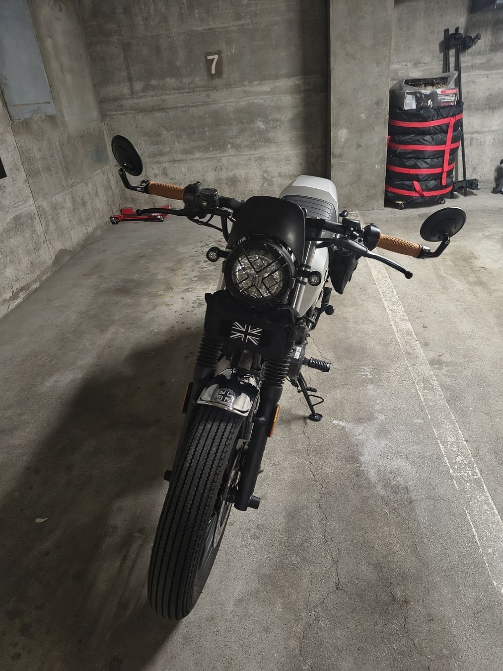 Brixton Motorcycles Altro: Brixton 125 Café Racer – Usato da Kriens venduto da Petu0 5