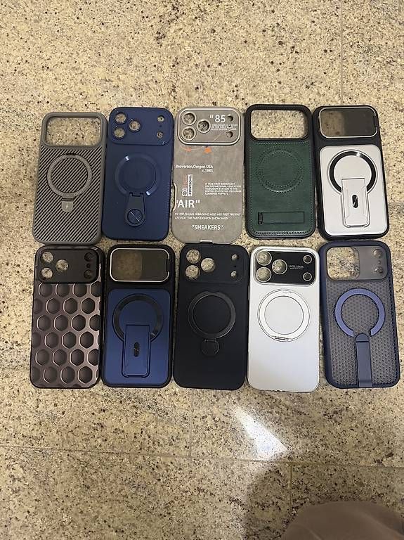 Coques & Protection écran: 10x iPhone 17 Pro Max Handyhüllen  Set – D'occasion à Zürich par meti1975