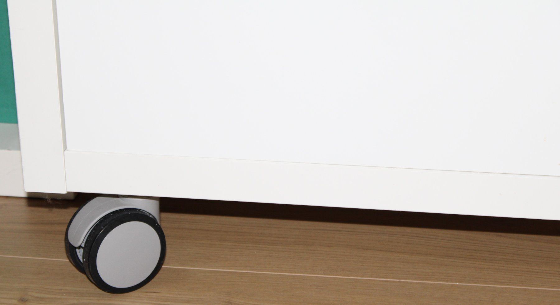 Ikea Mobili TV: Fernsehmöbel (SH) – Usato da Schaan venduto da antikes_und_kurioses 1
