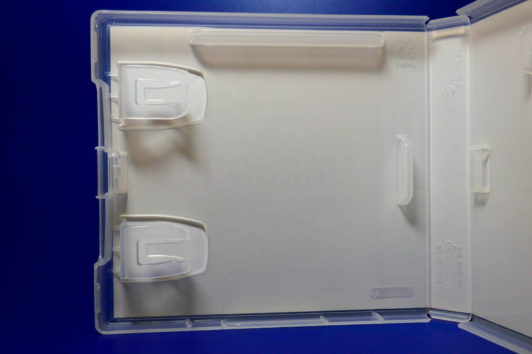 Nintendo Giochi: Final Fantasy III - Nintendo DS – Usato da Vuarrens venduto da Espace-Retro 1