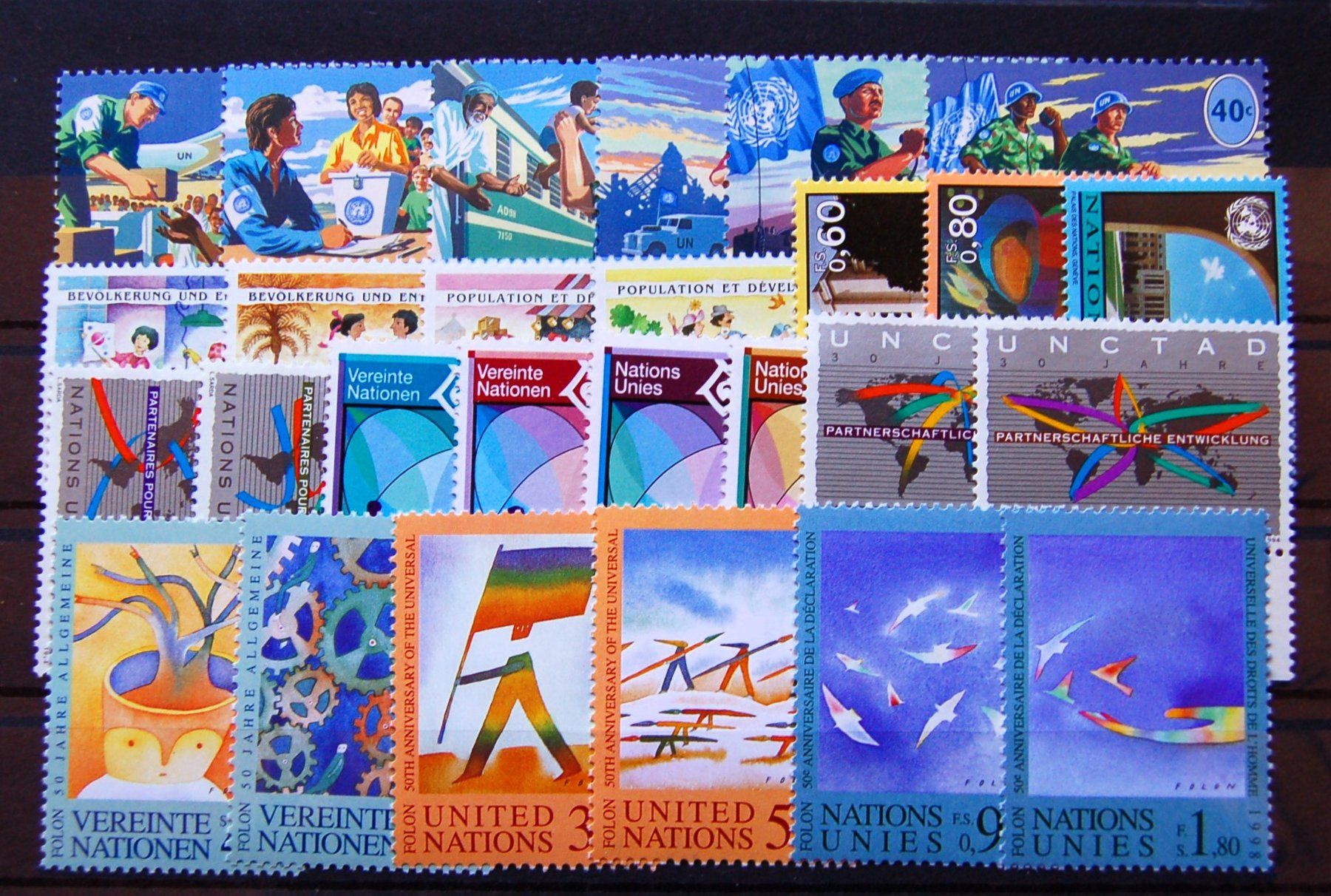 Tutti i francobolli: ONU UNO - 27 stamps unused MNH ** – Usato da Gland venduto da pas_wxw