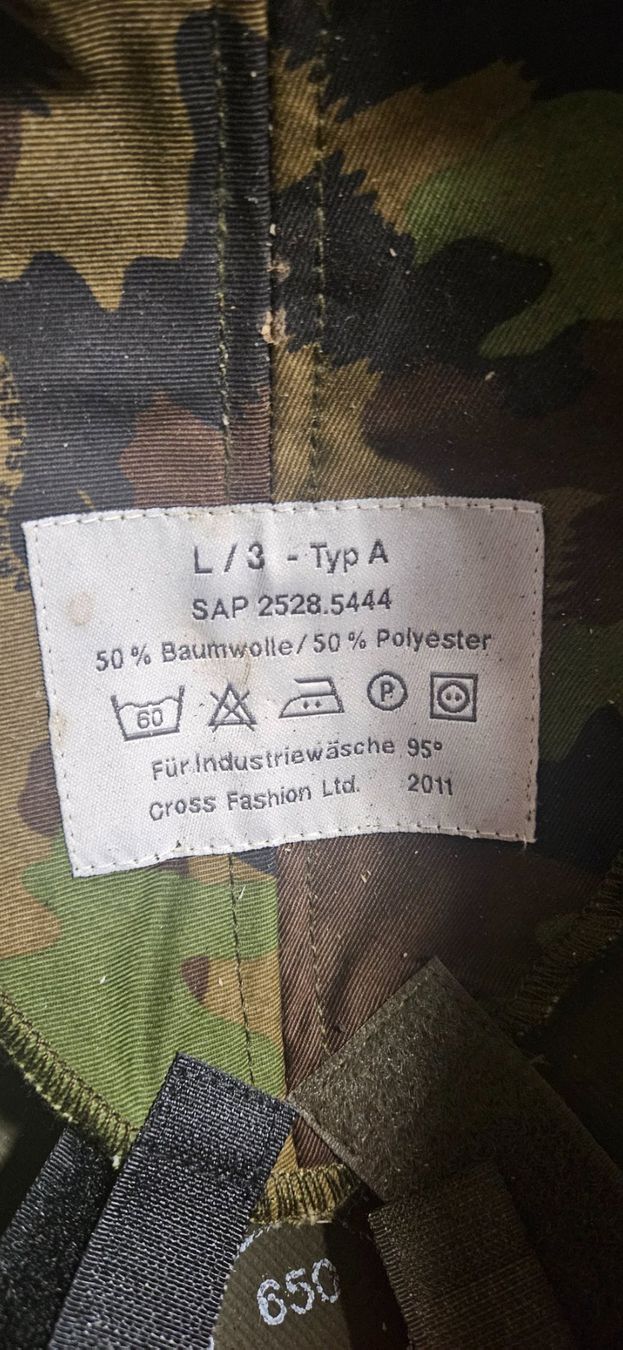 Schweizer Armee Uniformi & Effetti personali: Militärhelm Schweiz – Usato da Rafz venduto da Lukasimir99 2
