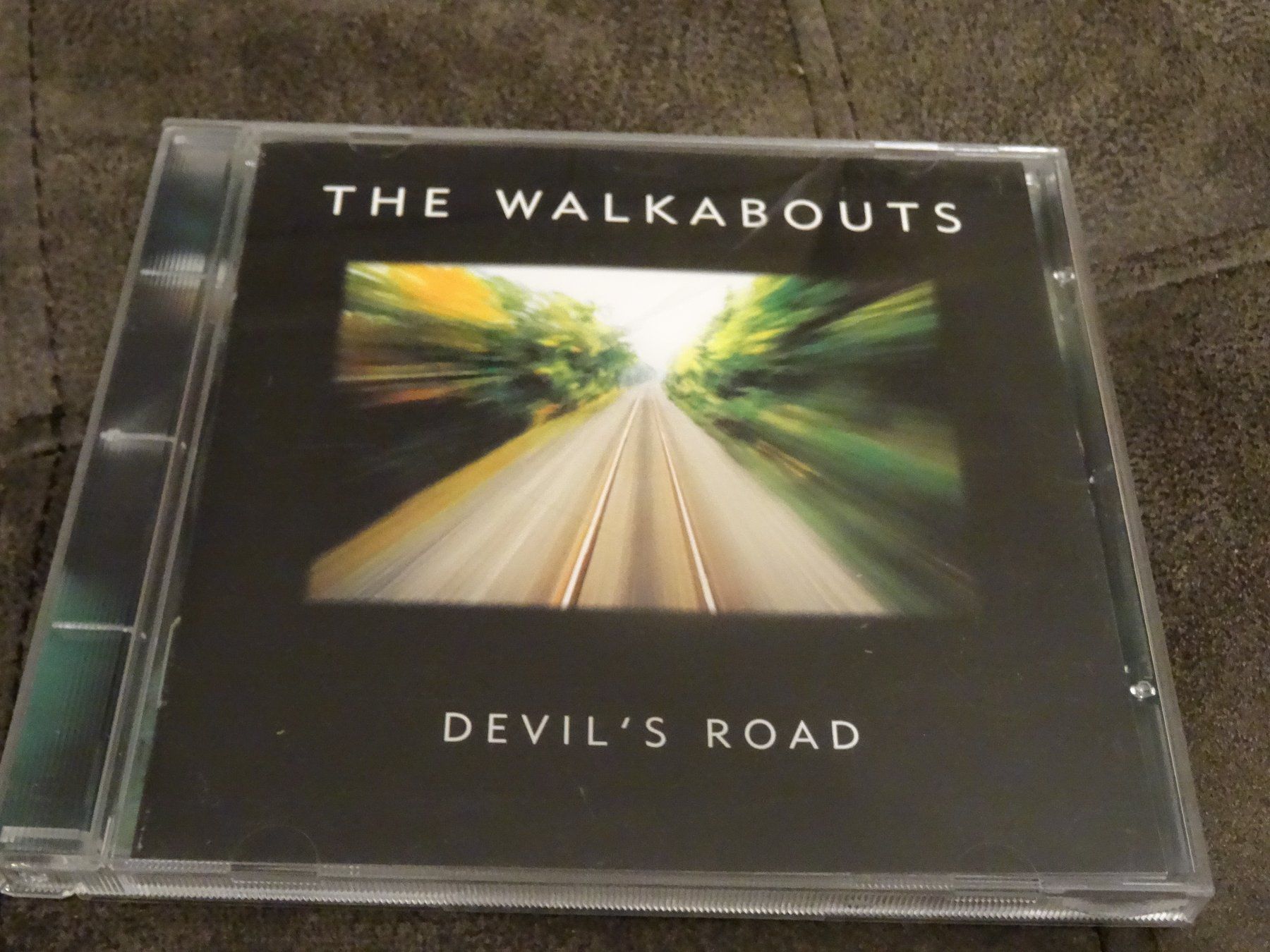CDs: The Walkabouts - Devil's Road CD – D'occasion à Olten par Disc-Ausverkauf