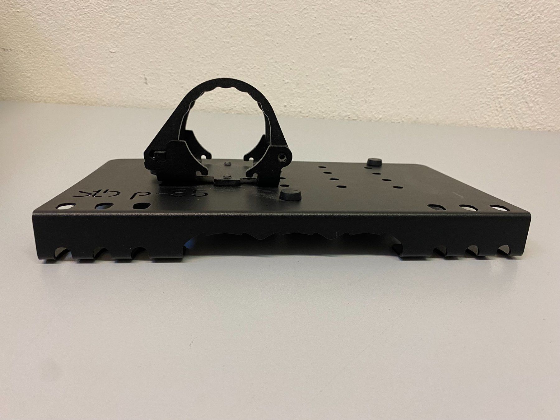 Bang & Olufsen Supporti a parete: Bang & Olufsen Decoder Halterung für BeoVision – Usato da Hochdorf venduto da av-electronics 1