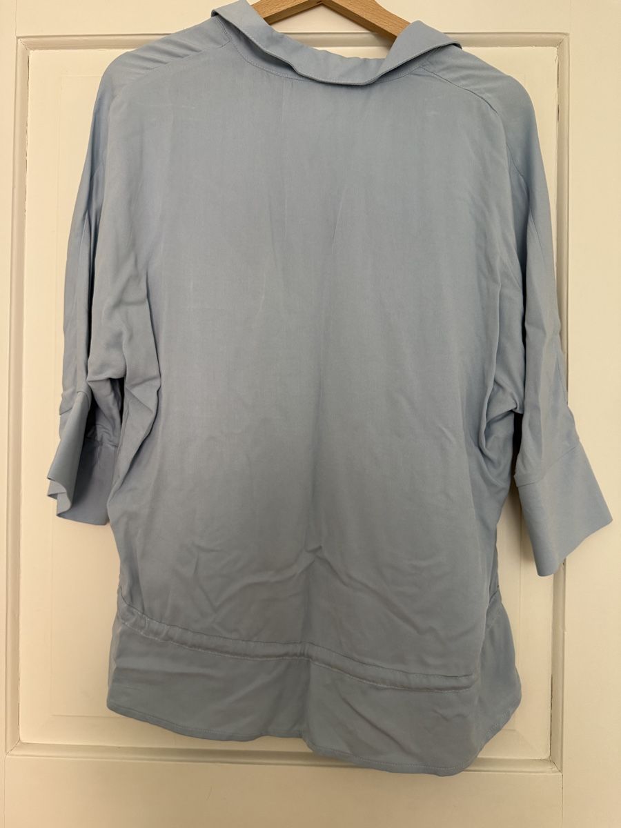 Vero Moda Chemises: Weiche Hemdbluse, hellblau Grösse M guter Zustand – D'occasion à Chur par ann_2c7l 1
