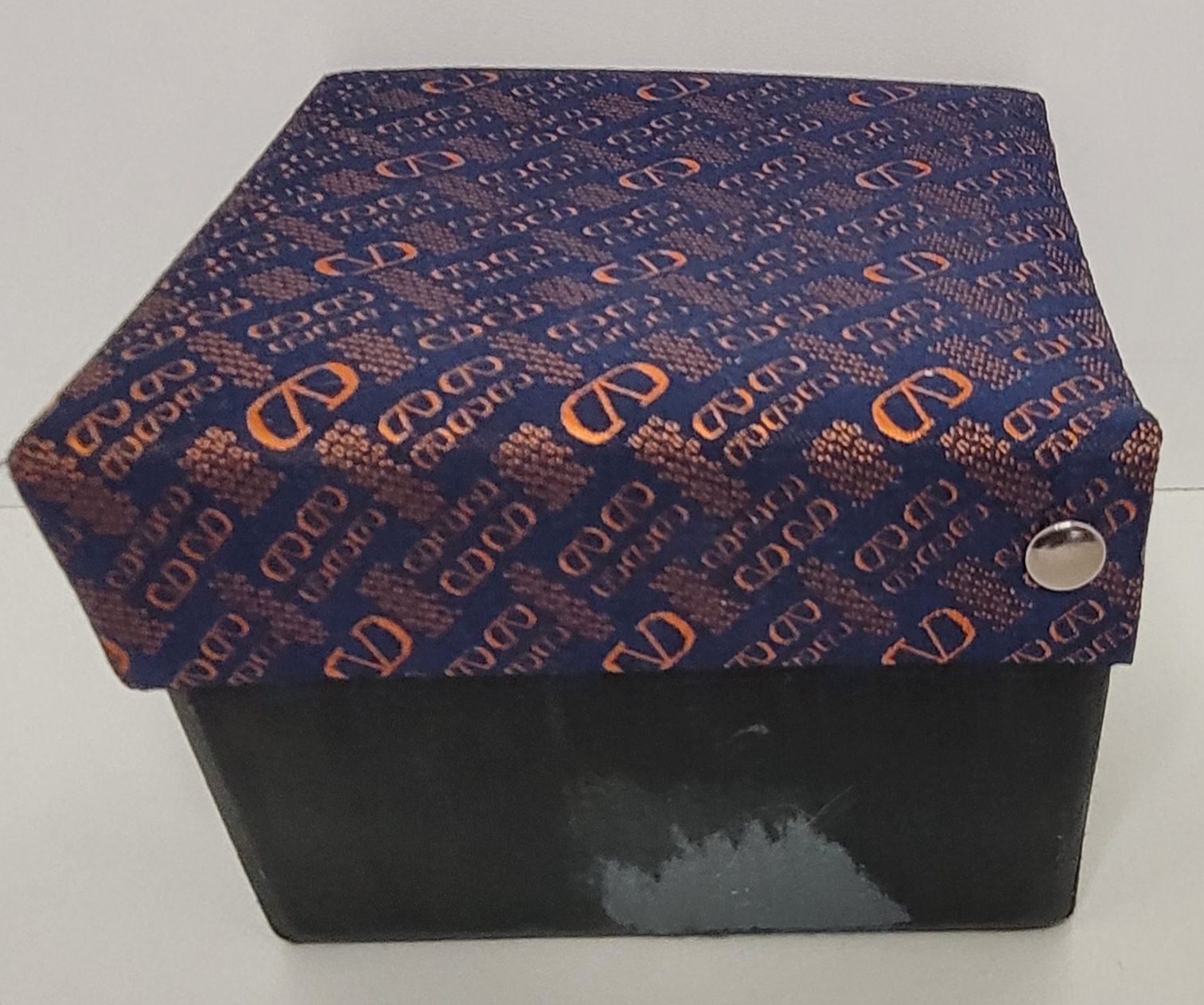 Cravatte: Ensemble Valentino Garavani, cravate-bouton-pochette – Nuovo e nell'imballaggio originale da Rocourt venduto da PapyCH 5