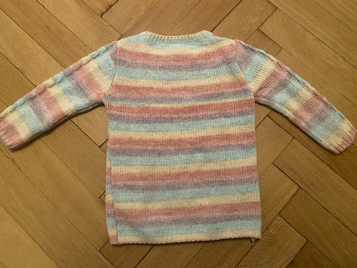 Maglioni & Felpe: Mädchenpullover gestreift, Gr. 122/128, Pastell – Usato da Bern venduto da Elisa64 2