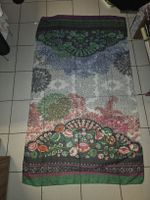 Desigual Frühlings Schal, neuwertig, super Zustand!