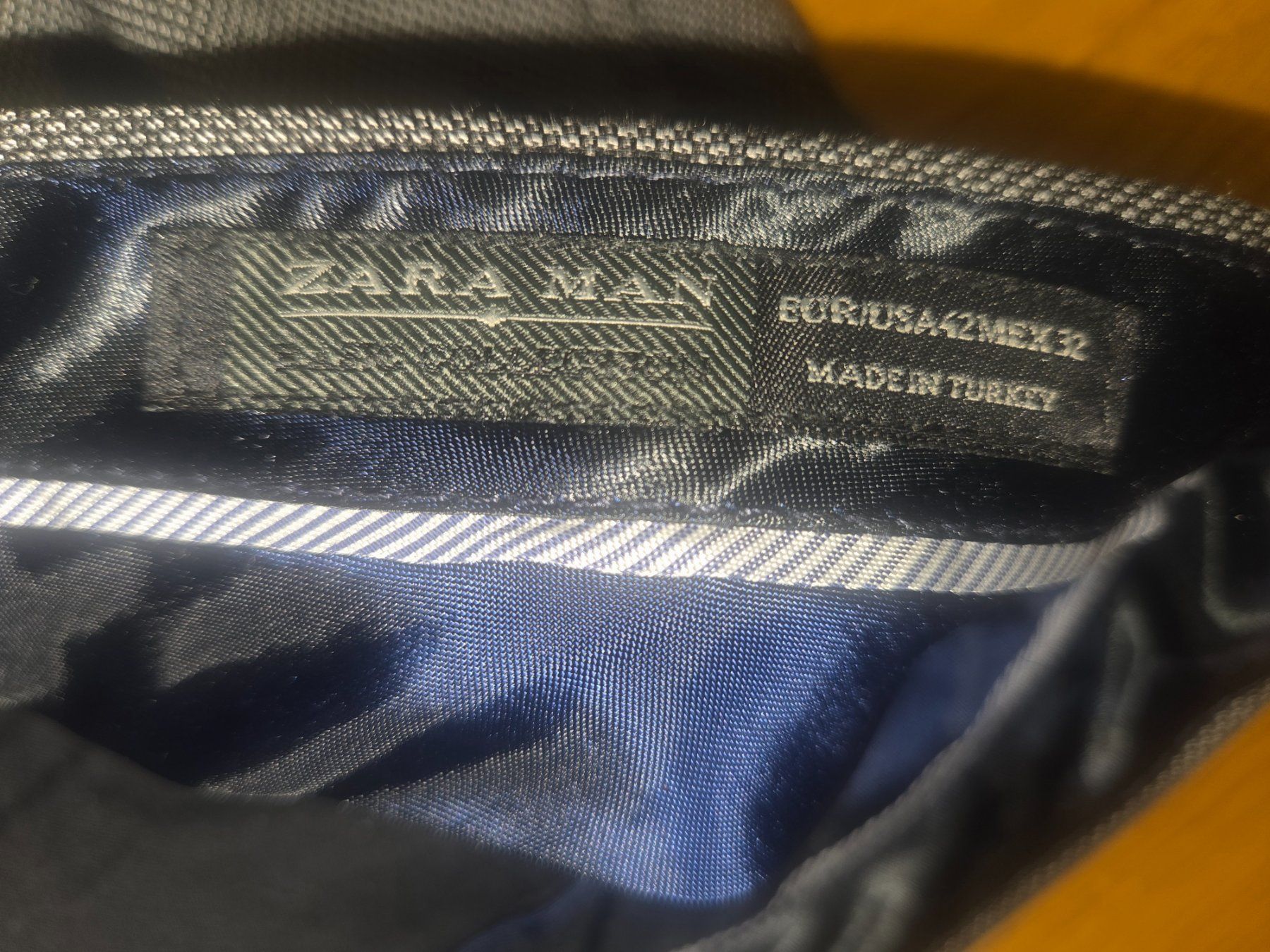 Zara Kleiderpakete: Hosenpaket Gr.33 – Gebraucht aus Sursee von Ventiduese 1